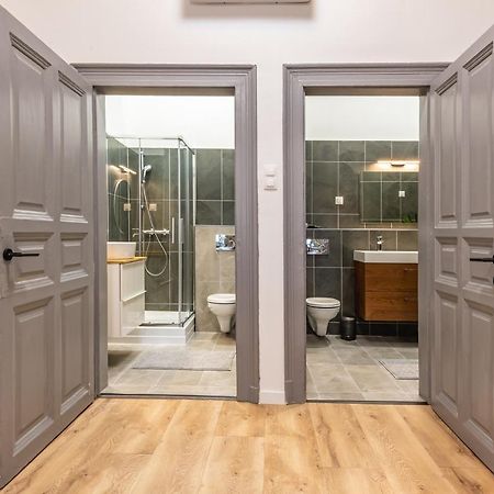 Deluxe Kazincy Apartment In The Heart Of Budapest Exterior foto